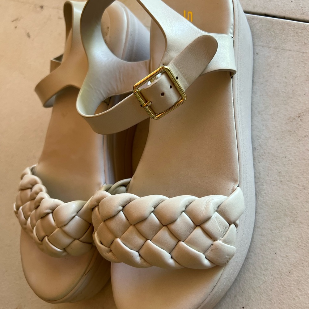 Women's Cream Sandals
